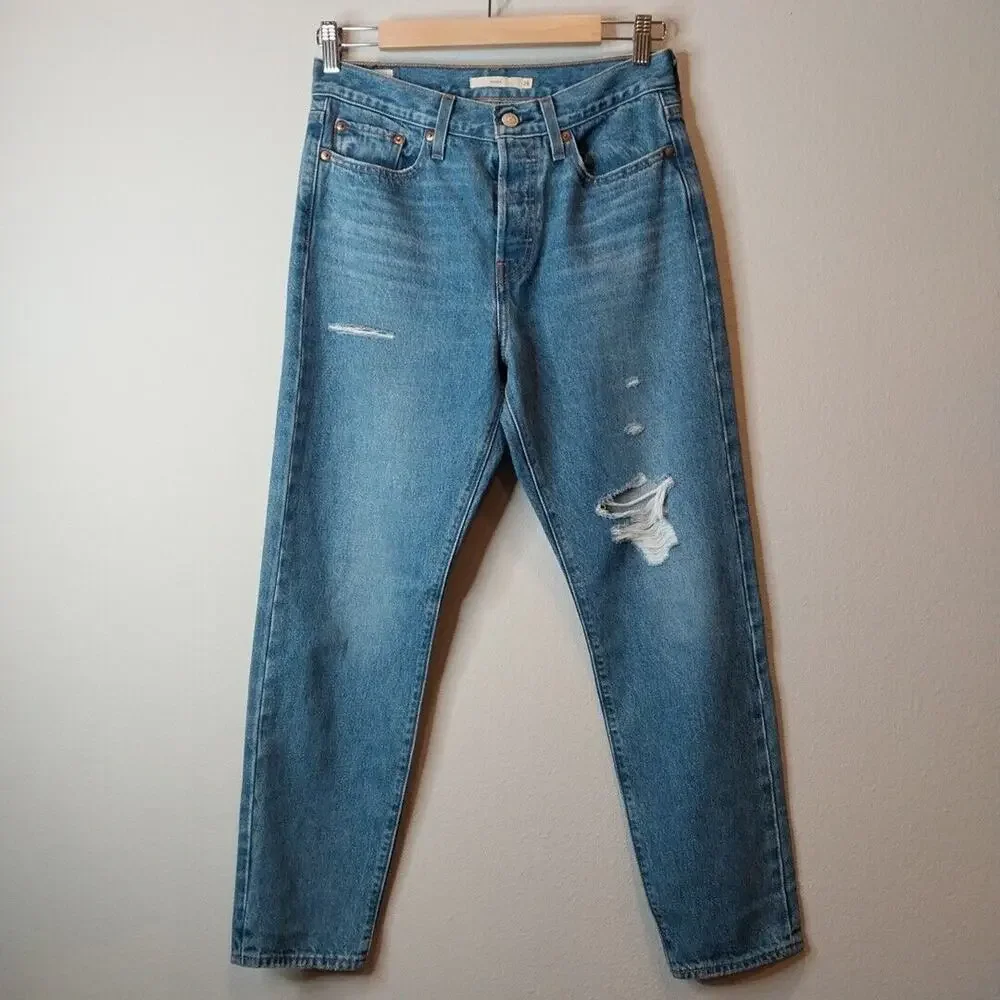 Levi's Jeans Wedgie Big E Buttonfly Distressed Women's Blue‎ Denim Pants Size 28